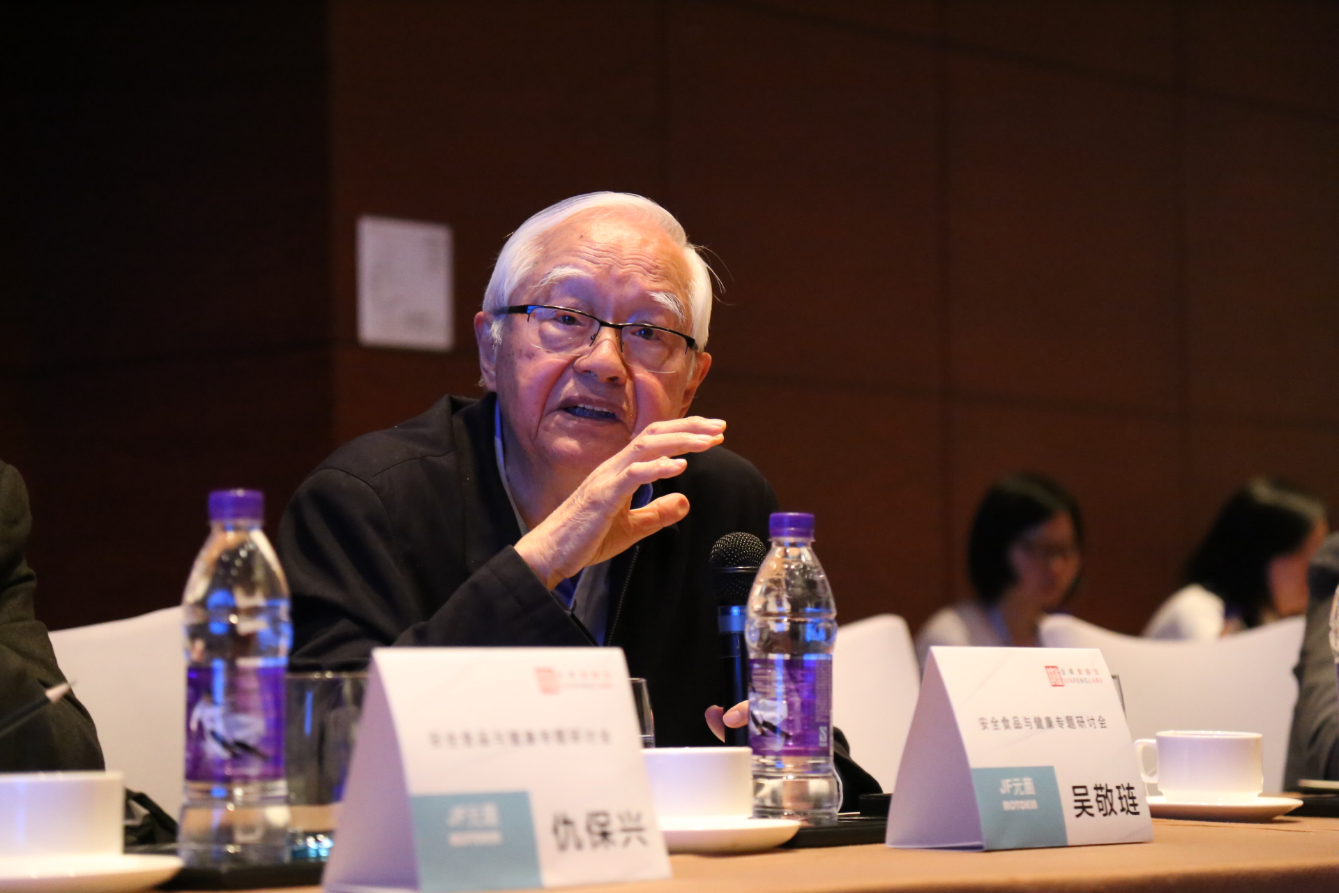 新華社獨(dú)家專訪：“80后”泰斗吳敬璉話經(jīng)濟(jì)改革熱點(diǎn)